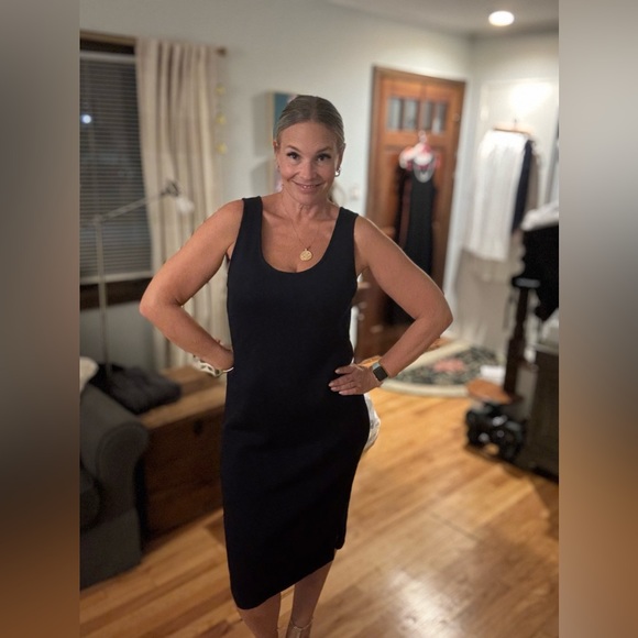 St. John Collection Size 12 Navy Knit Sleeveless Dress Brand New with Tags - Picture 5 of 5